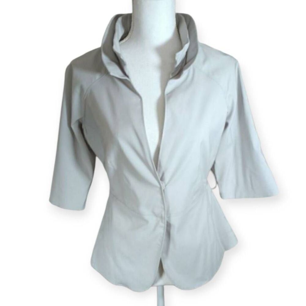 CC COUTURE LIGHT GRAY BLAZER SZ.M/L EUC.